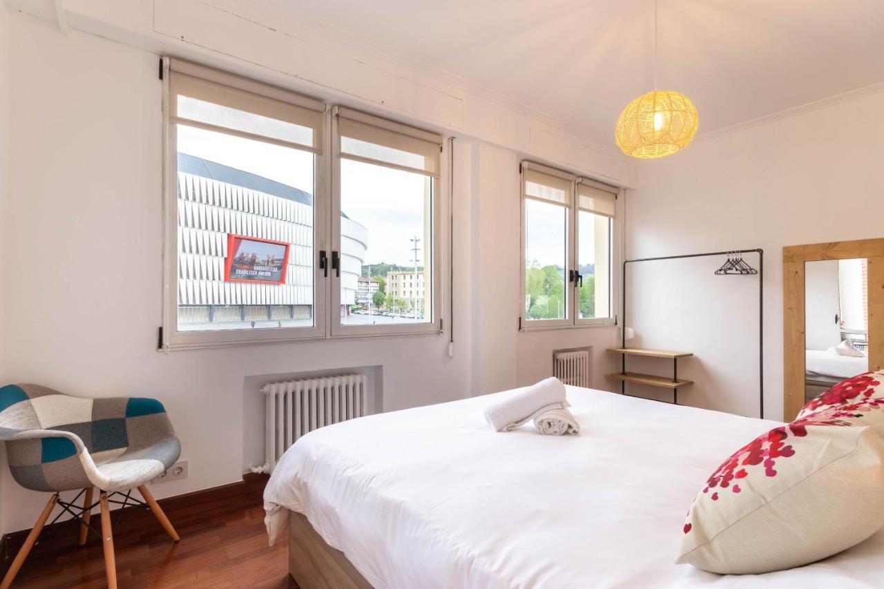 Apartamento Con Vistas Al Estadio San Mames Bilbao Exteriör bild